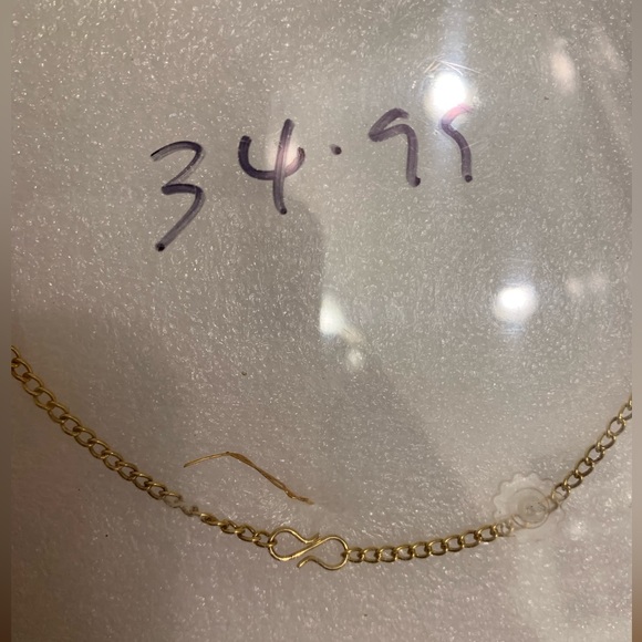 🎉Host Pick🎉 Crystal Necklace Gold-Colored Crown Design Royalty Princess - Picture 3 of 4